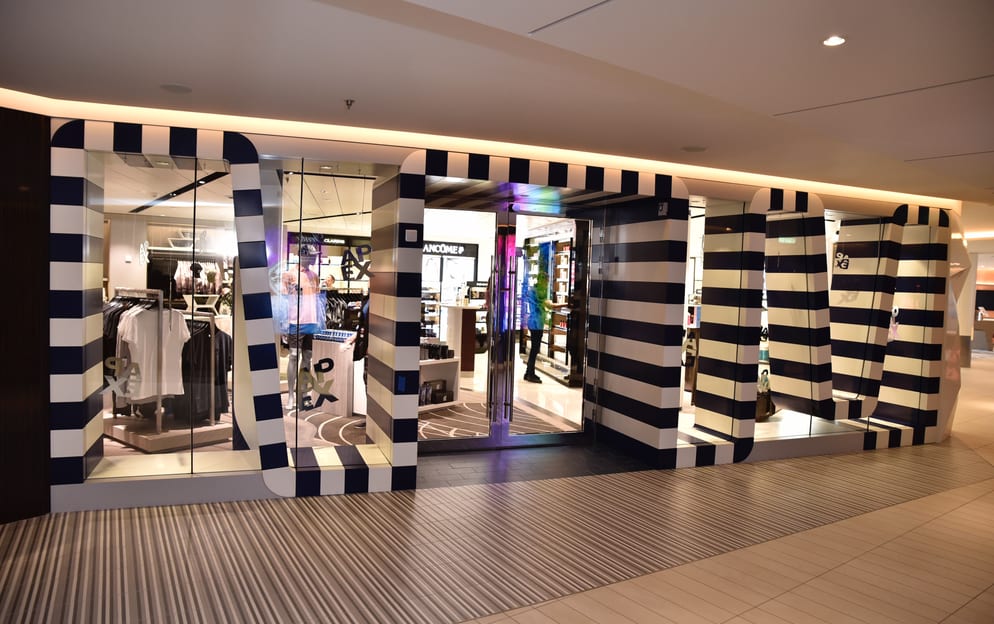 Celebrity Cruises, Celebrity Apex, Shops 1 ©CEL.jpg